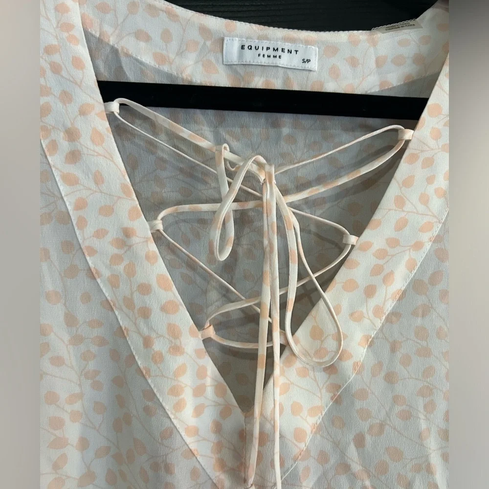 NWT Equipment Femme Avianna Silk Blouse - Picture 3 of 6